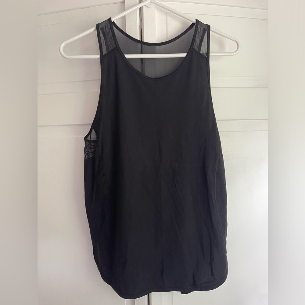 Lululemon tank top